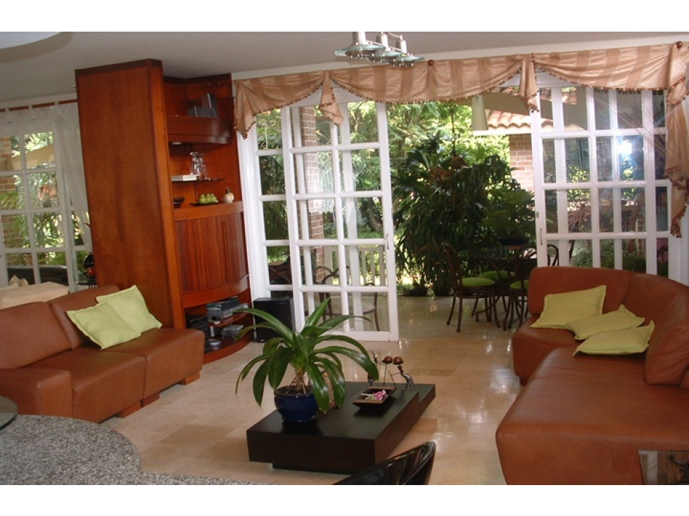 se vende Hermosa casa en venta en pance de un nivel de 1449 m2 de lote — foto 3