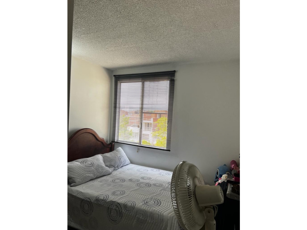 SE VENDE APARTAMENTO EN CALICANTO EN PISO 4 SIN ASCENSOR — foto 5