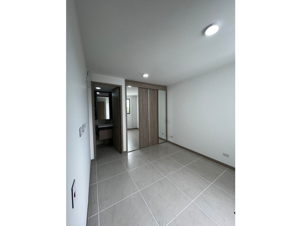 SE VENDE APARTAMENTO SECTOR CIUDAD MELENDEZ DE 80 M2 EN PISO 5 — foto 4
