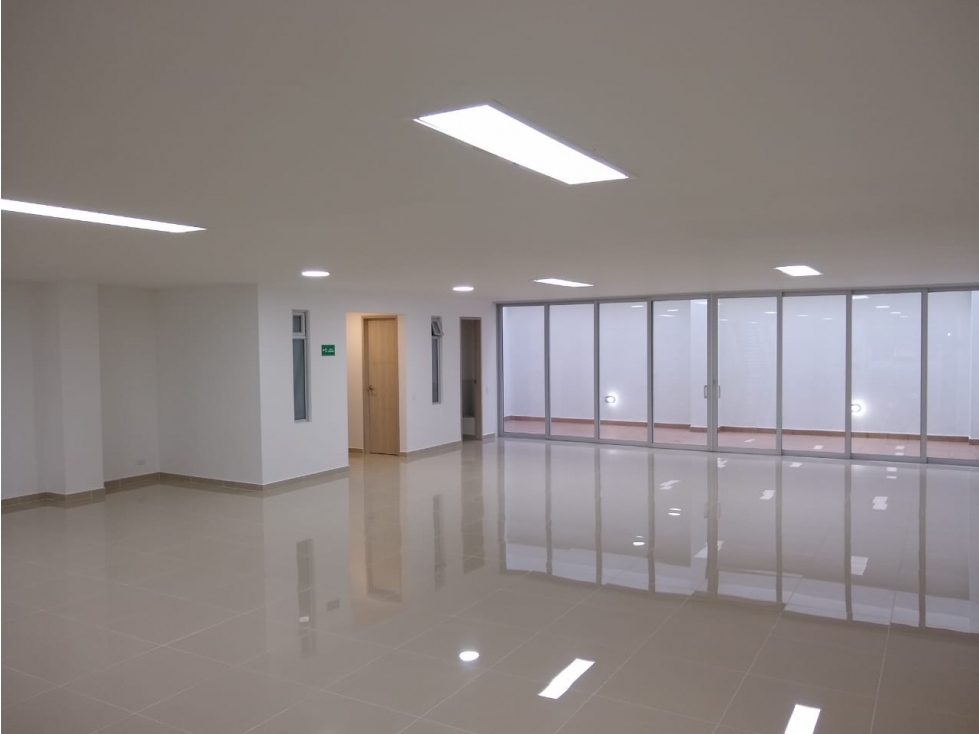 EXCELENTE LOCAL EN VENTA EN EL CEDRO - 2