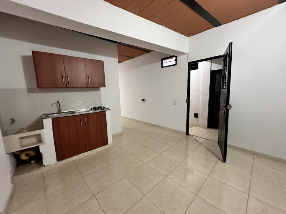 SE VENDE EDIFICIO EN MIRAFLORES - 5