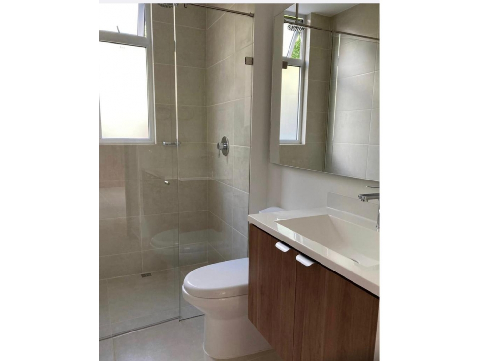 Vendo hermoso apartamento en menga