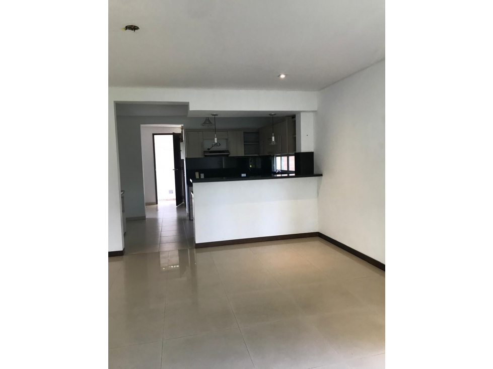 VENTA CASA LAS MERCEDES - 3