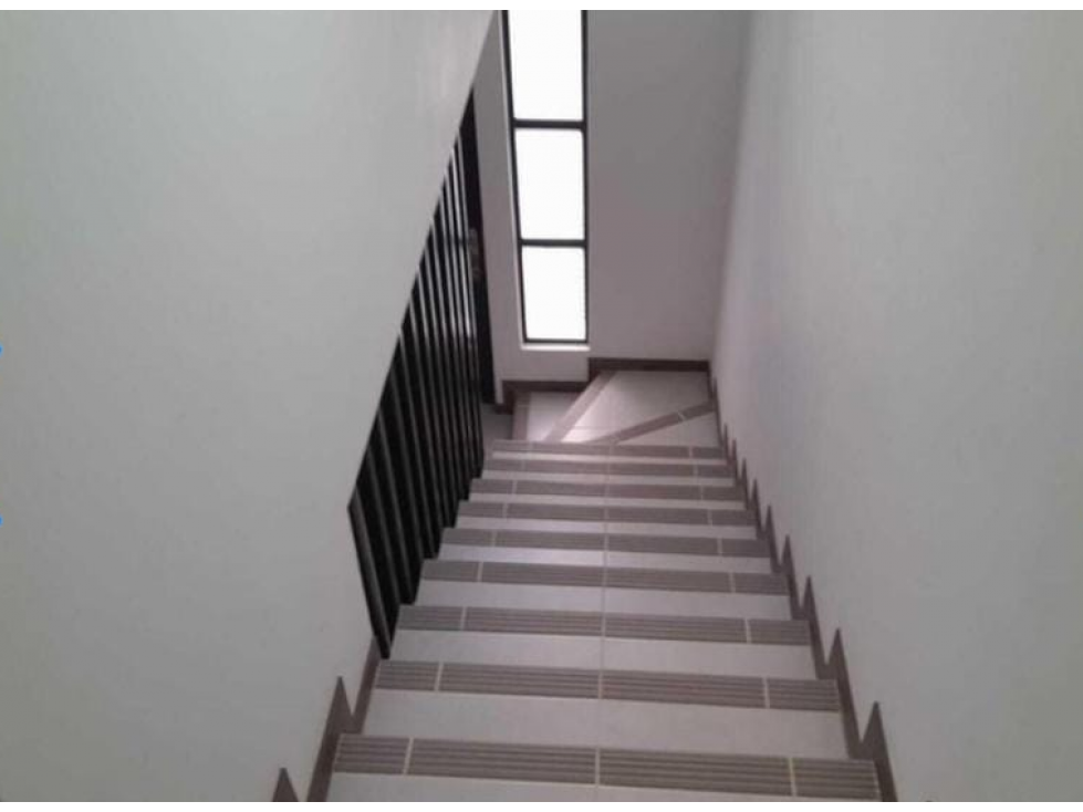 SE VENDE CASA EN JAMUNDI EN UNIDAD DE DOS NIVELES DE 112 M2 — foto 3
