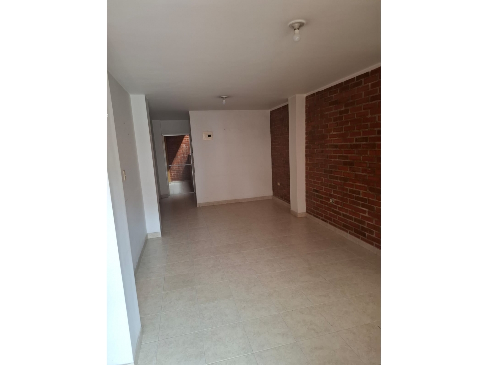 SE VENDE EDIFICIO ZONA SUR DE LA CIUDAD — foto 3