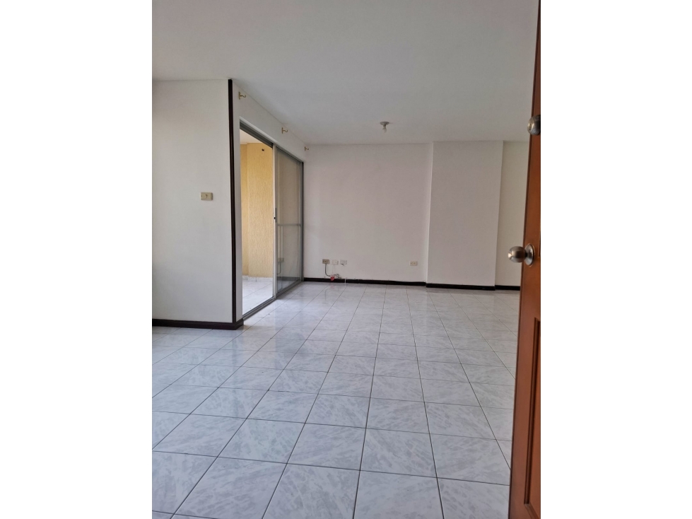SE VENDE APARTAMENTO EN BELLA SUIZA DE 84 M2 EN PISO 4 SIN ASCENSOR — foto 5