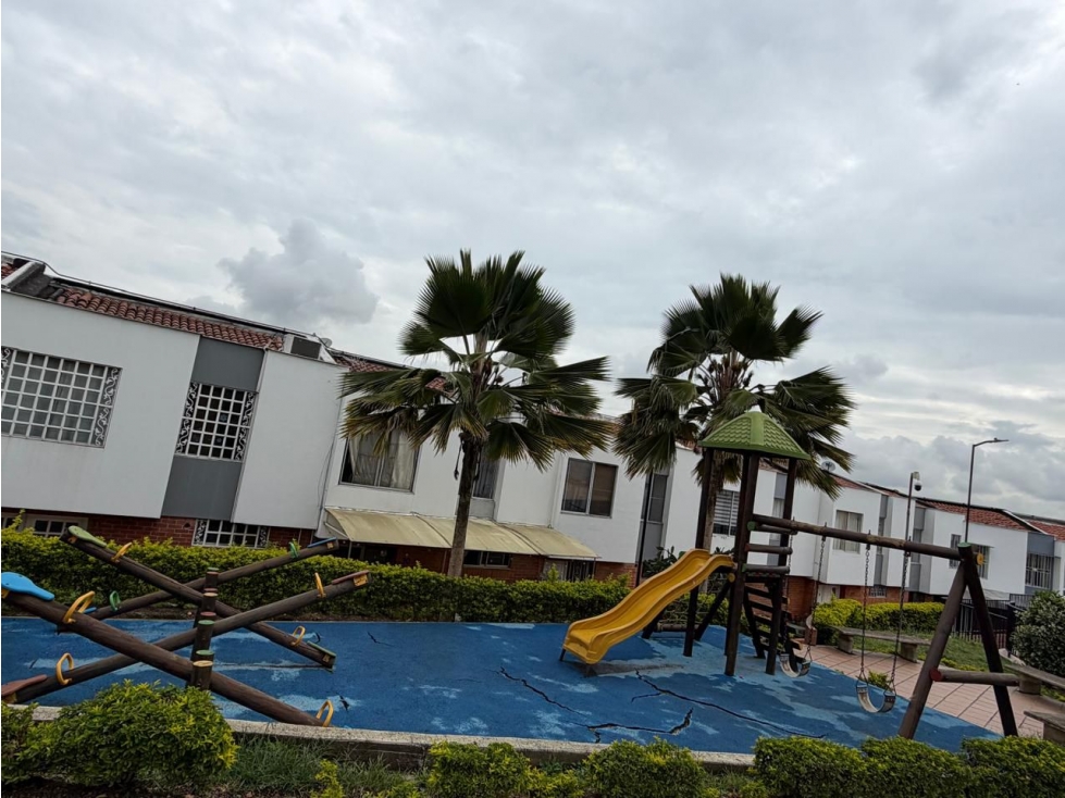 SE VENDE CASA EN CHIPICHAPE DE DOS NIVELES CONSTRUIDA 145 M2 EN UNIDAD — foto 6