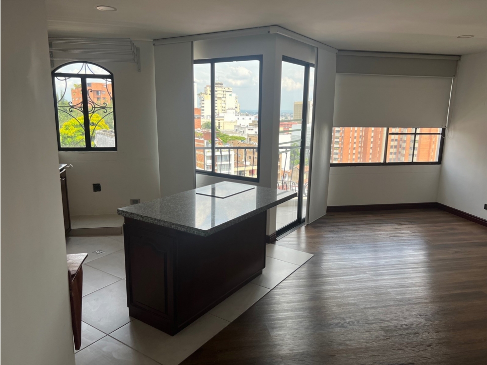SE VENDE APARTAESTUDIO EN JUANAMBU EN PISO 4 DE 58 M2 CON PARQUEADERO