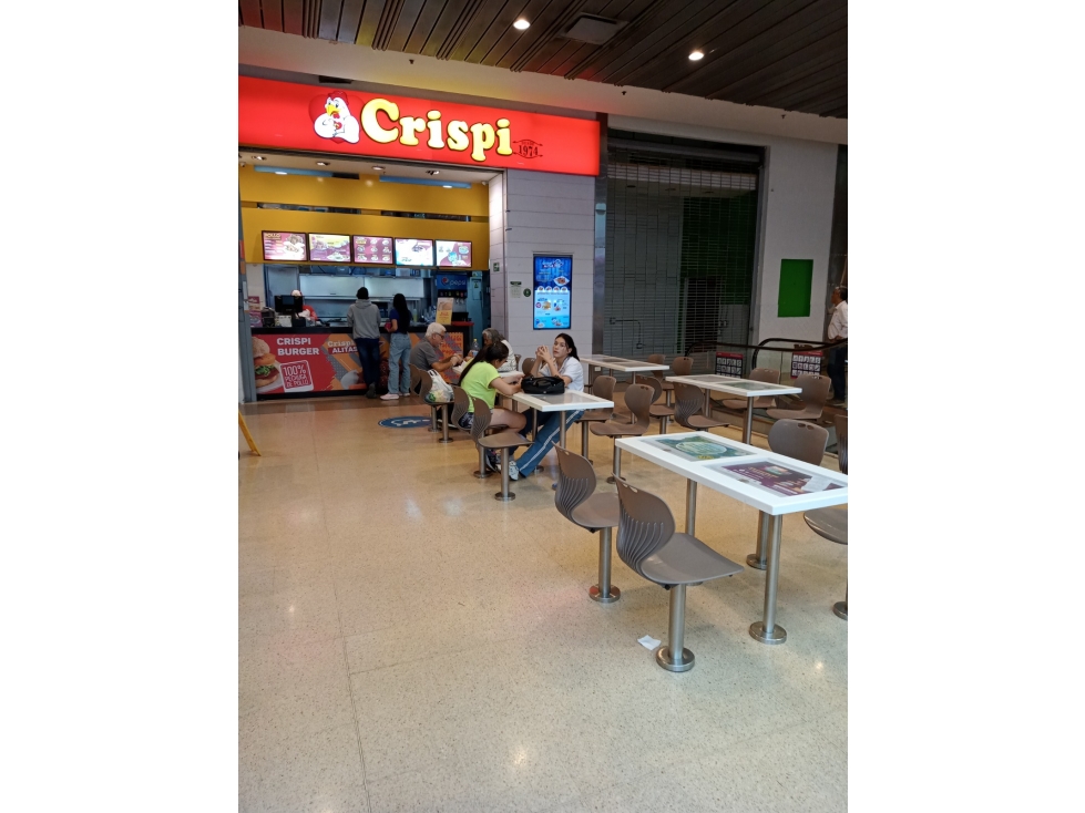 SE VENDE LOCAL COMERCIAL EN EL CENTRO COMERCIAL LA ESTACION DE 33 M2 — foto 2