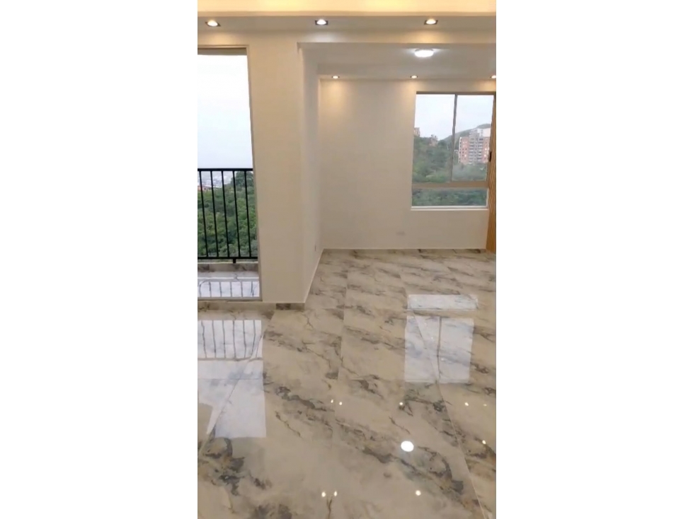SE VENDE APARTAMENTO EN BELLAVISTA EN PISO 14 TOTALMENTE TERMINADO — foto 2