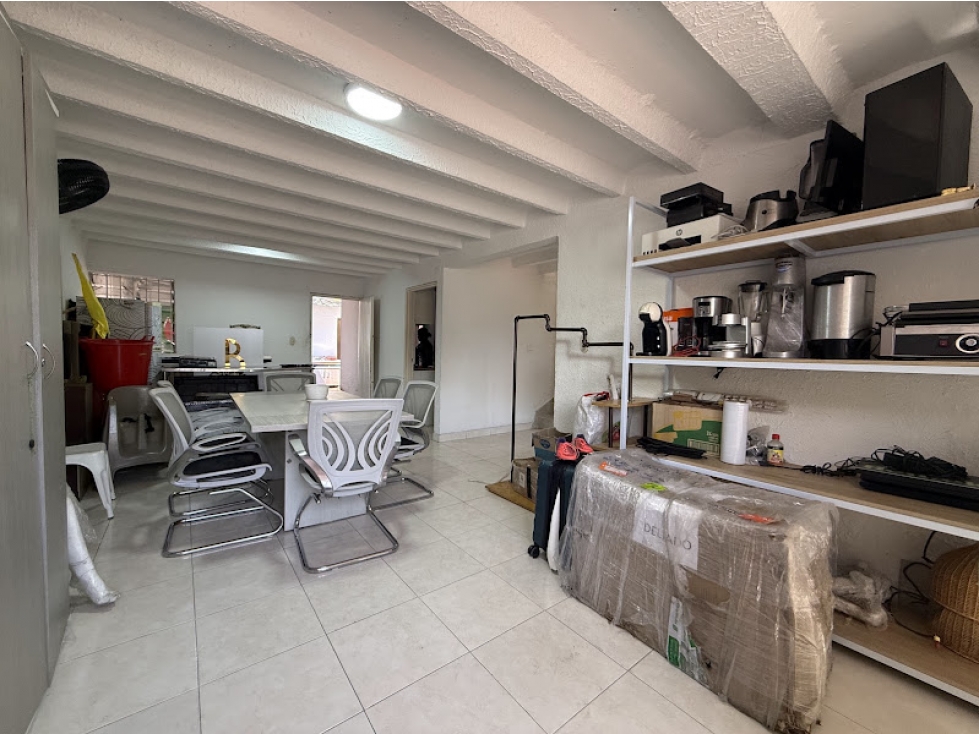 CASA ESQUINERA EN LA MERCED — foto 6