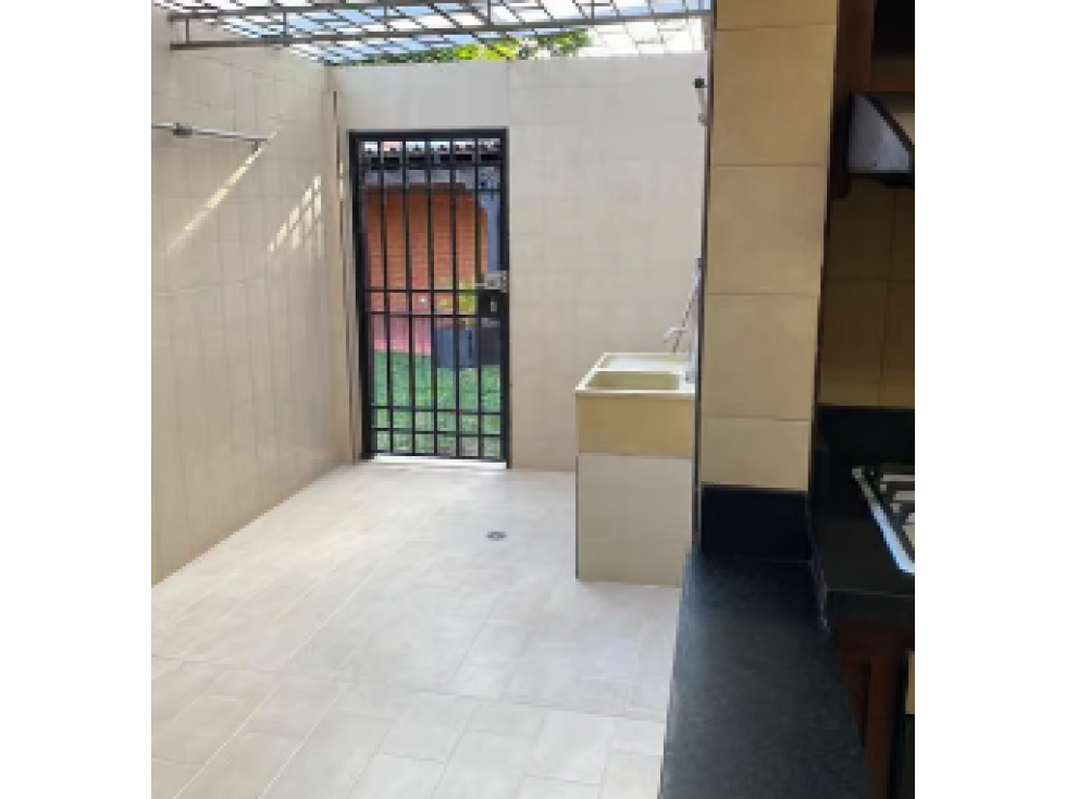 CASA EN VENTA EN CONDOMINIO EN CIUDAD JARDIN — foto 3