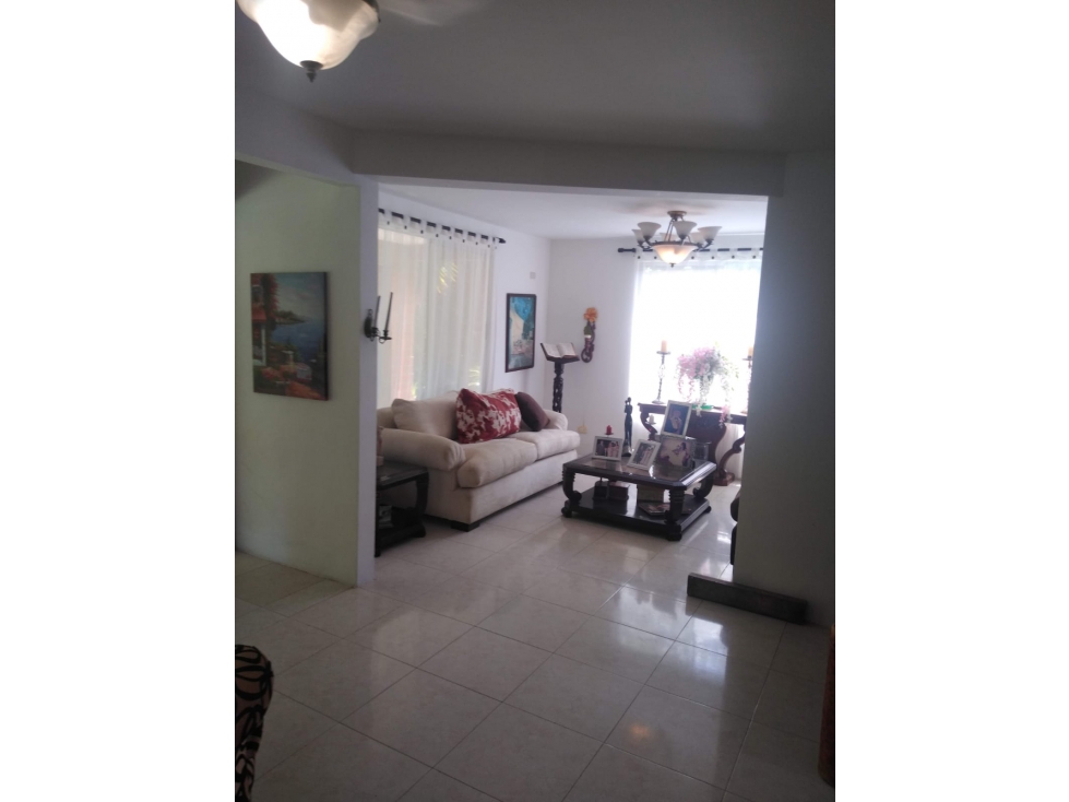 SE VENDE CASA CAMPESTRE EN LAS MERCEDES DE 500 M2 DE DOS NIVELES — foto 6
