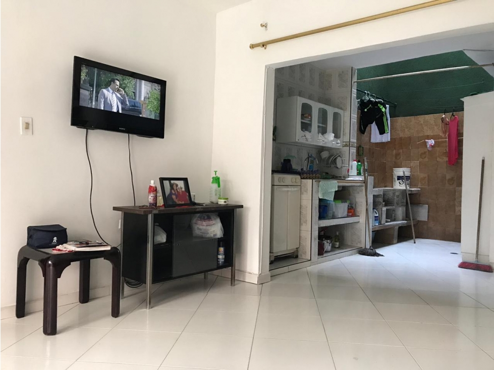 SE VENDE CASA EN VILLACOLOMBIA DE DOS PISOS RENTANDO DE 390 M2 CONS — foto 5