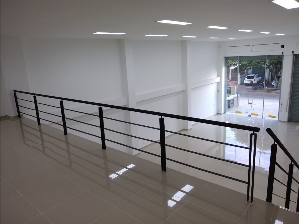 EXCELENTE LOCAL EN VENTA EN EL CEDRO - 6
