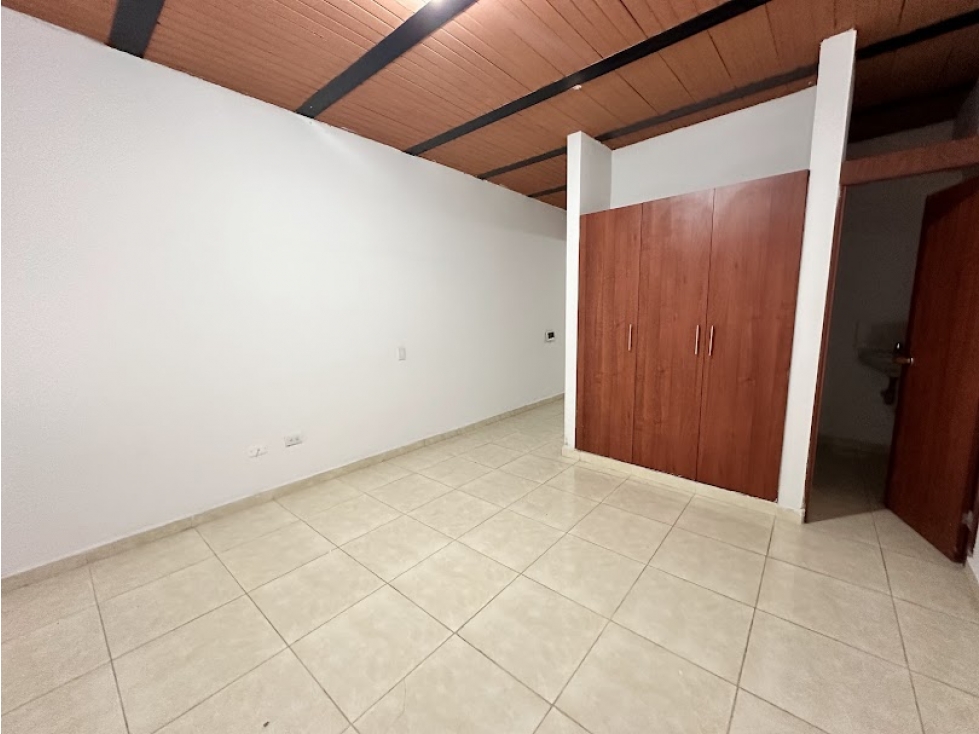 SE VENDE EDIFICIO EN MIRAFLORES - 6