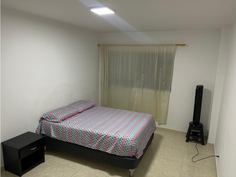 SE VENDE APARTAMENTO EN GRANADA DE 139 M2 DIVIDIDO EN DOS APARTAMENTOS — foto 6
