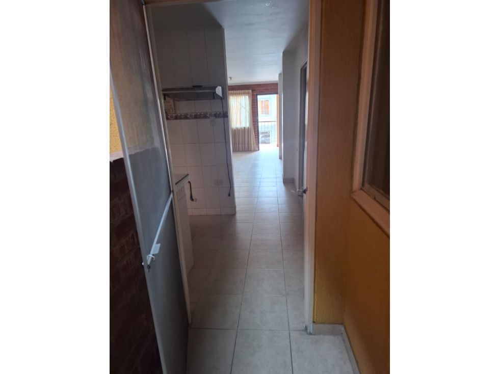 SE VENDE EDIFICIO ZONA SUR DE LA CIUDAD — foto 4