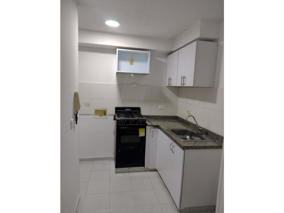 SE VENDE APARTAMENTO EN VALLE DEL LILI 4 PISO SIN ASCENSOR