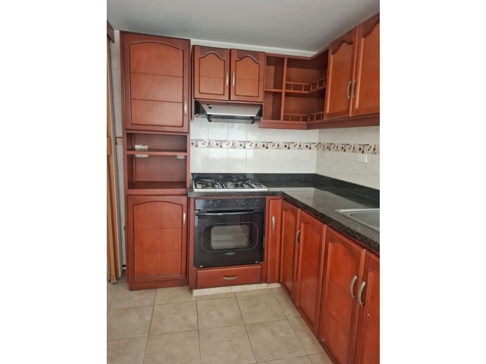 SE VENDE APARTAMENTO EN BELLA SUIZA DE 84 M2 EN PISO 4 SIN ASCENSOR
