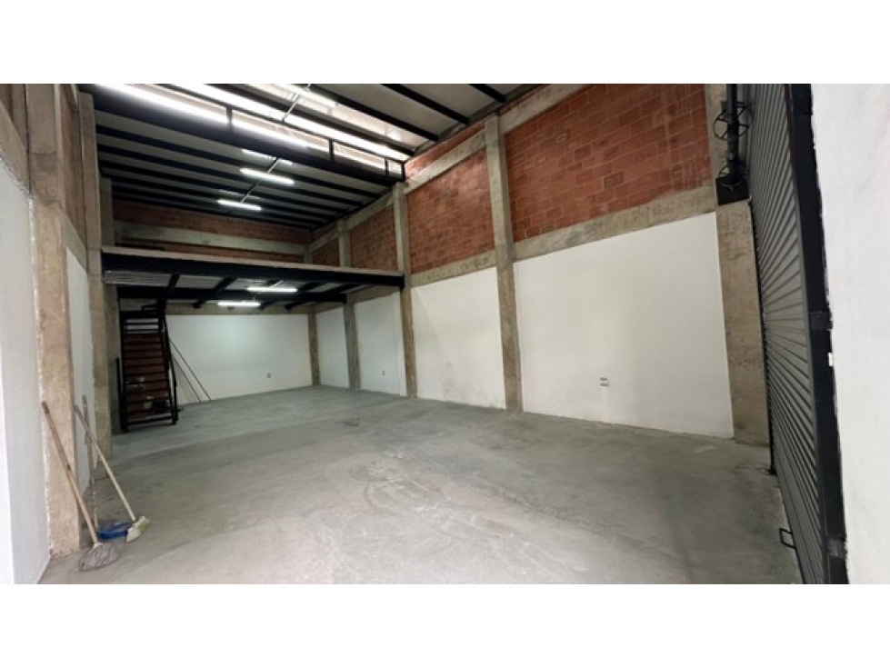 SE VENDE LOCAL COMERCIAL DE 140 M2 EN SAN BOSCO AVALUO DE 602 MILLONES