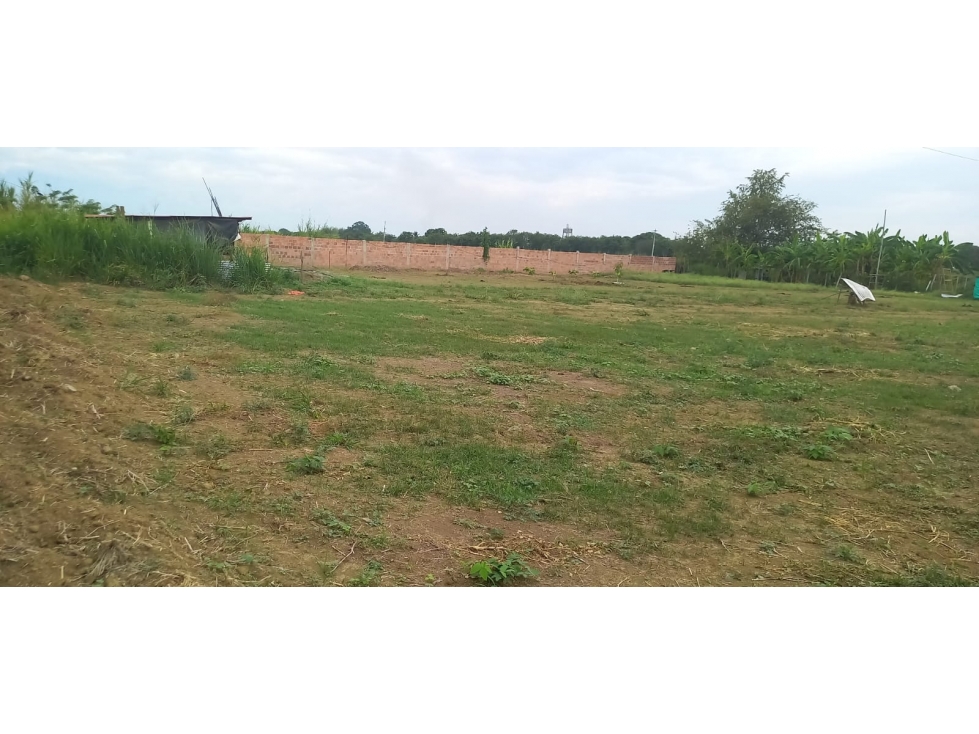 SE VENDE LOTE INDUSTRIAL INDEPENDIENTE EN CENCAR DE 7000 M2 - 1