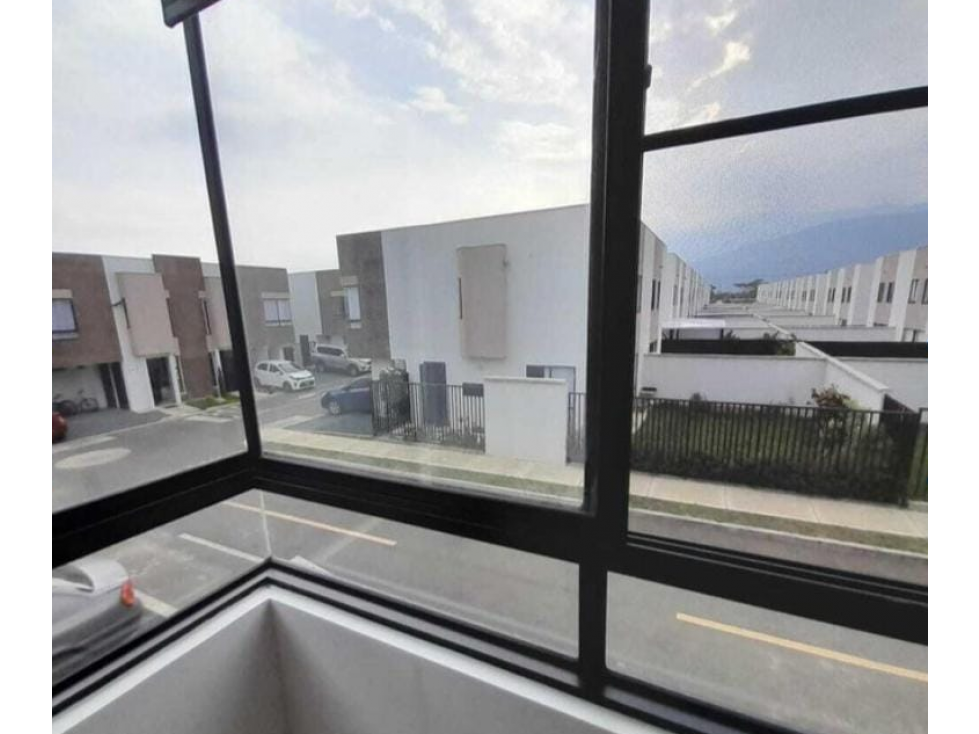 SE VENDE CASA EN JAMUNDI EN UNIDAD DE DOS NIVELES DE 112 M2 — foto 5