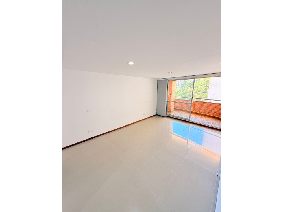 SE ALQUILA APARTAMENTO EN SABANETA DE 111 M2 EN PISO 8 — foto 3