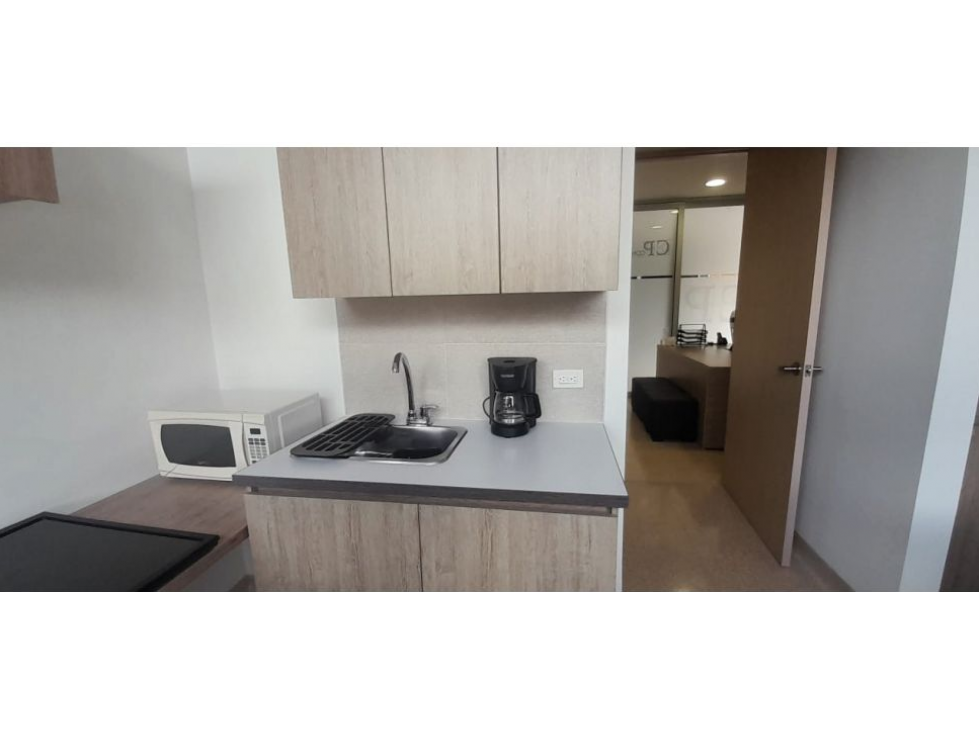 SE VENDE OFICINA EN RIONEGRO ANTIOQUIA DE 32.51 M2 EN PISO 3 ASCENSOR - 1