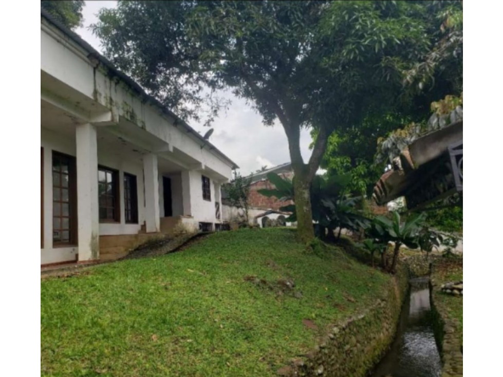 SE VENDE CASA LOTE EN LA RIVERITA DE 1793 M2 LOTE MEDIANERO — foto 3