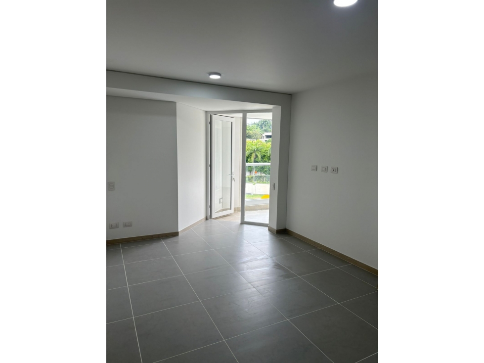 SE VENDE APARTAMENTO EN PANCE EN PISO 5 DE 117 M2 PARQUEADERO DOBLE — foto 3