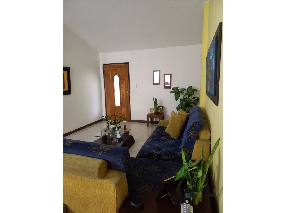 SE VENDE APARTAMENTO EN CAPRI EN PISO 4 DE 104 M2 PARA REMODELAR — foto 4