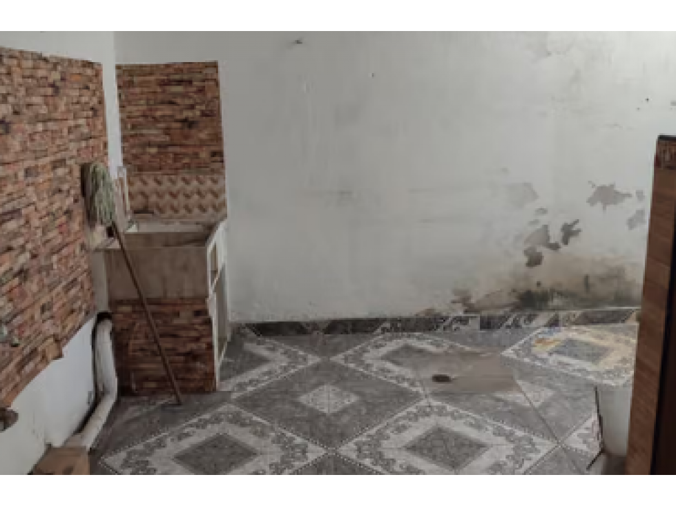 BODEGA EN SAN NICOLAS - 5