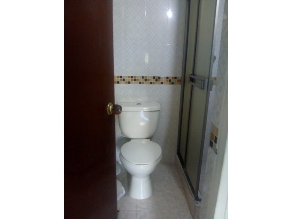 SE VENDE APARTAMENTO REMODELADO EN COLSEGUROS EN PISO 3 SIN ASCENSOR — foto 6