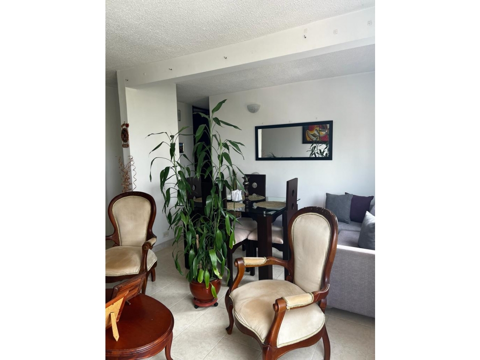 SE VENDE APARTAMENTO EN CALICANTO EN PISO 4 SIN ASCENSOR — foto 2