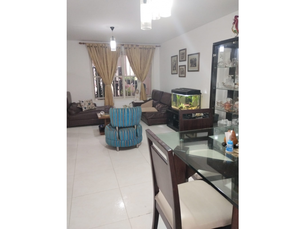 SE VENDE APARTAMENTO EN PAMPALINDA DE 187 M2 DE DOS NIVELES EN PISO 1 — foto 2