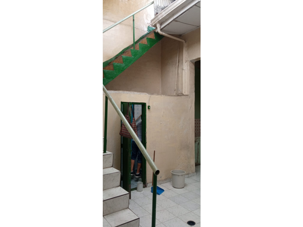 SE VENDE CASA EN SAN NICOLAS DE 81 M2 DE UN SOLO PISO PARA REMODELAR — foto 2