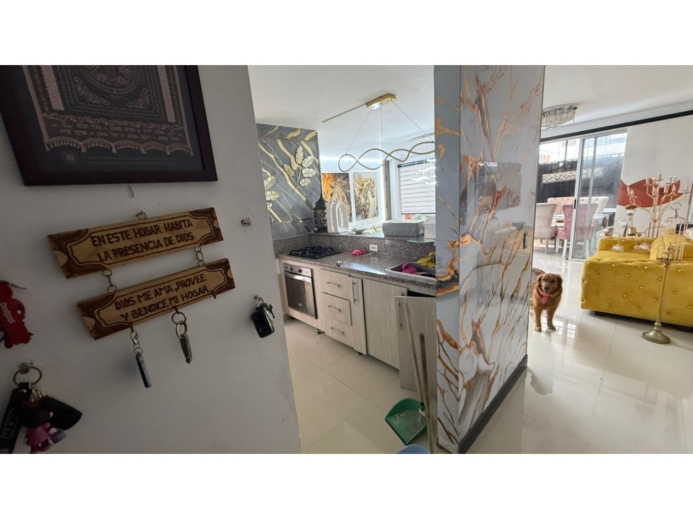 SE VENDE APARTAMENTO EN PANCE DE 129 M2 EN PRIMER PISO DOS PARQUEADE