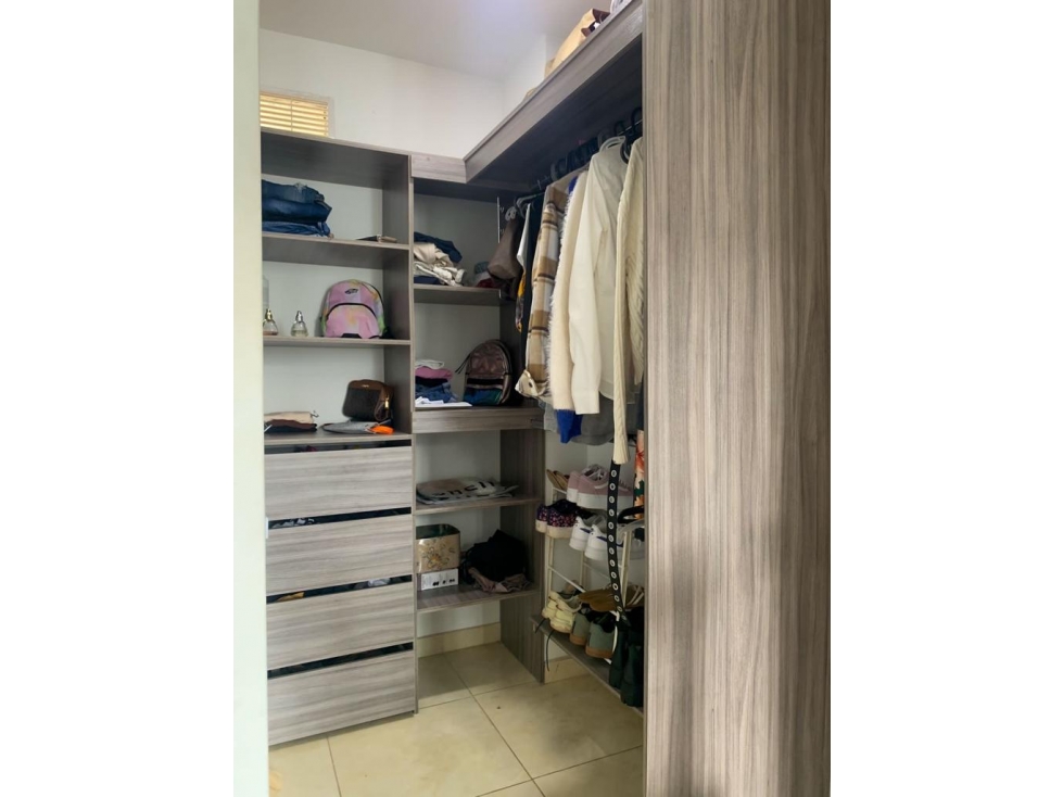 VENTA DE ENCANTADOR APARTAMENTO EN PANGOLA - 4