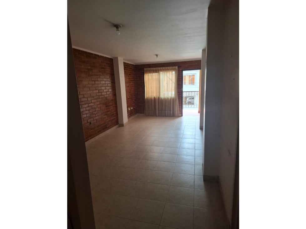 SE VENDE EDIFICIO ZONA SUR DE LA CIUDAD — foto 6