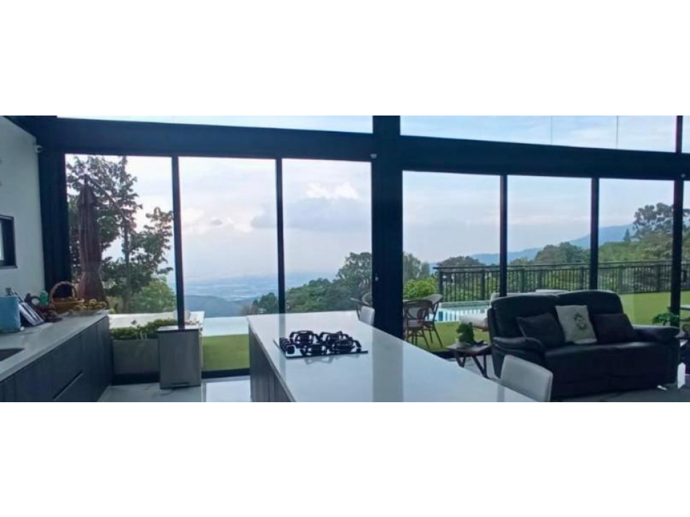 SE VENDE CASA CAMPESTRE EN DAPA DE 3200 M2 CONSTRUIDOS 270 M2 - 2
