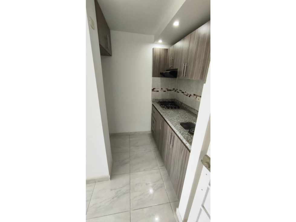 SE VENDE APARTAMENTO EN CACHIPAY EN PISO 9 DE 60 M2 PARQUEADERO COMU