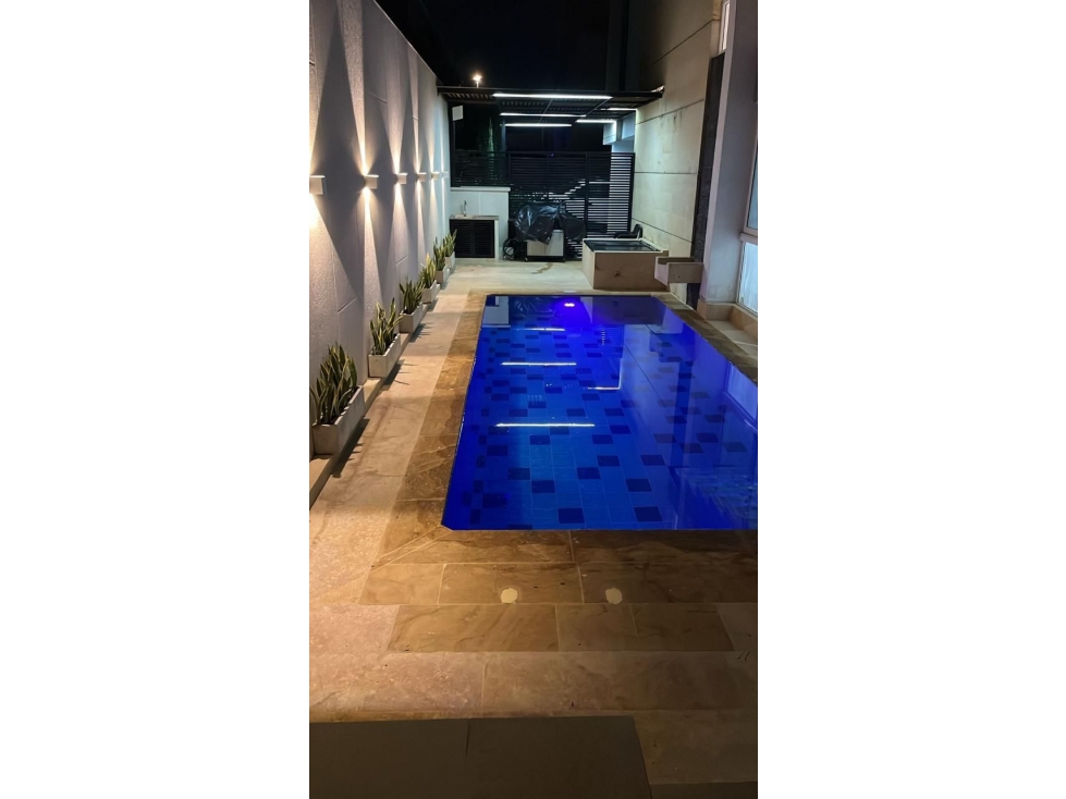Casa Moderna en Condominio en Pance