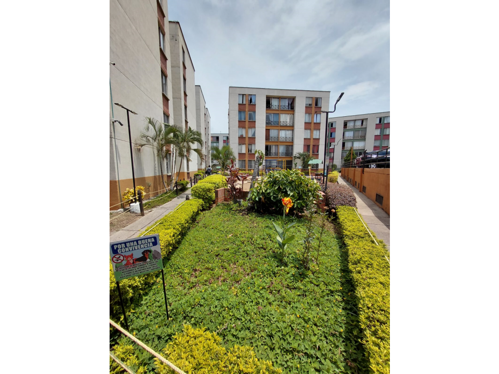 SE VENDE APARTAMENTO EN TORRES DE COMFANDI, PISO 4, no ascensor