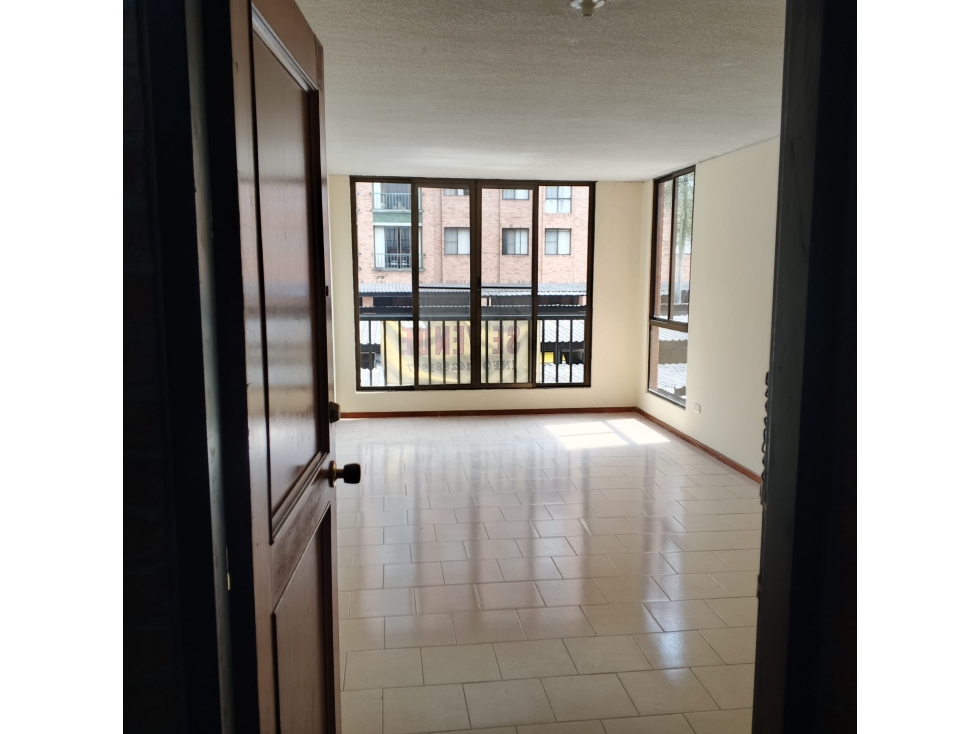 SE VENDE APARTAMENTO EN EL INGENIO DE 92 M2 EN PISO 2 CON ASCENSOR — foto 2