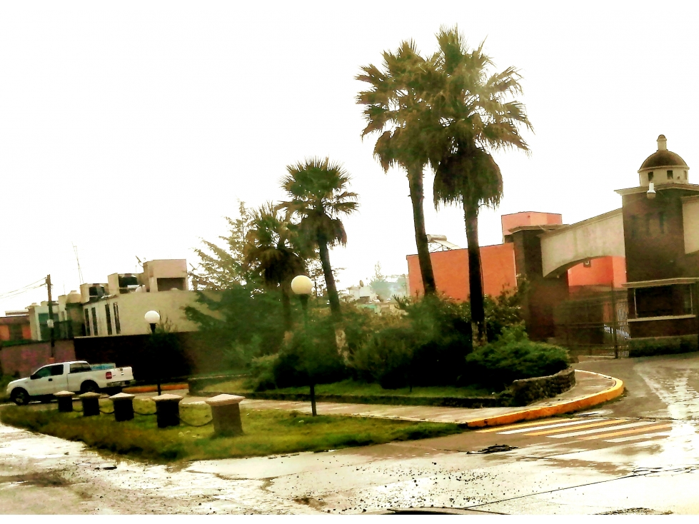 CASA EN VENTA PRIVADAS DE HACIENDA CAMINO A TECAXIC ZINACANTEPEC - 1