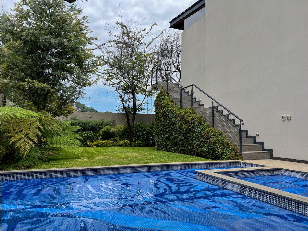 HERMOSA CASA EN VENTA|CALLE CERRADA|VALLE DE BRAVO — foto 2