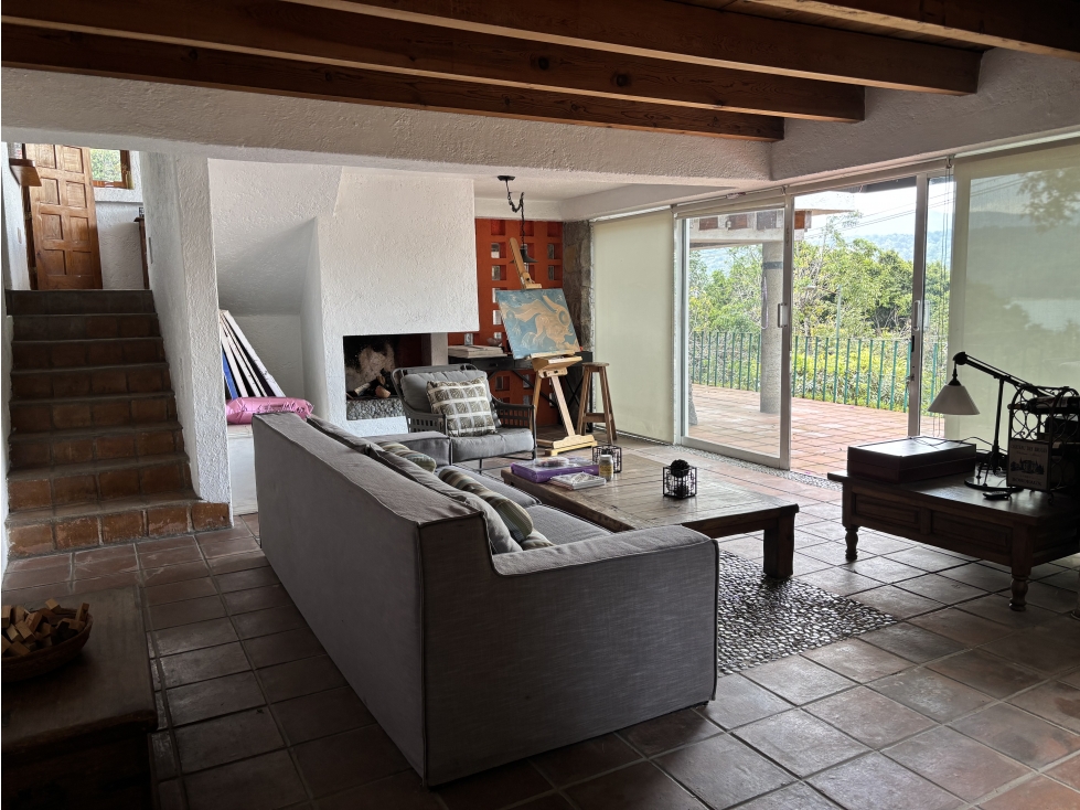 CASA EN RENTA EN CONDOMINIO CON ACCESO AL LAGO/VALLE DE BRAVO
