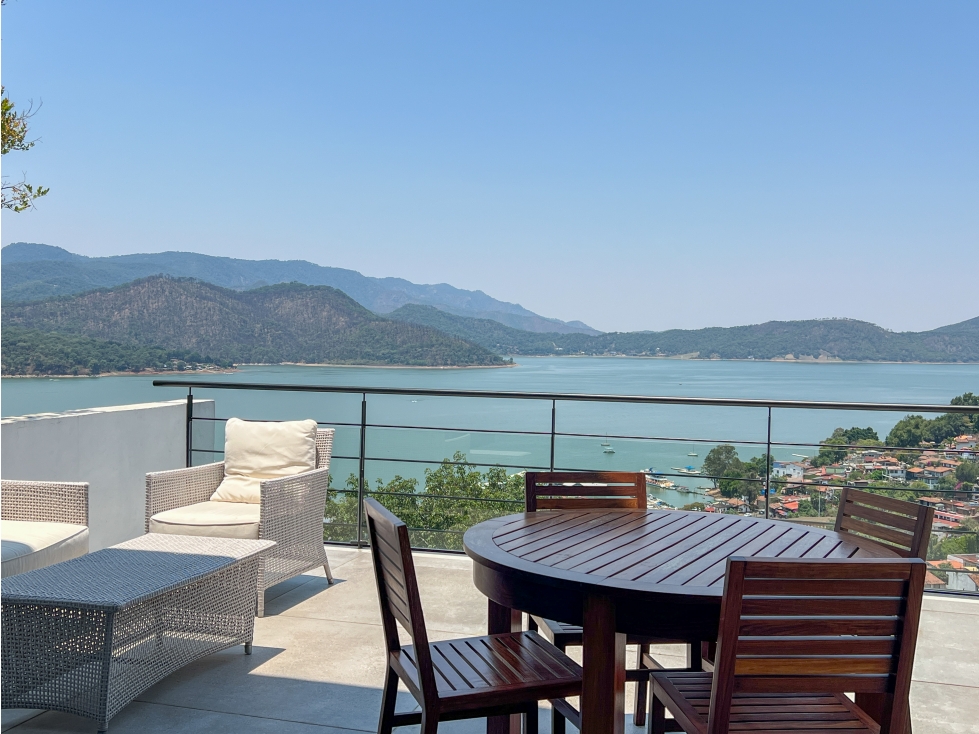 CASA EN VENTA|CONDOMINIO CON VISTA FRANCA AL LAGO|VALLE DE BRAVO