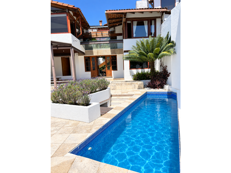 CASA VALLESANA EN VENTA CENTRO/VALLE DE BRAVO